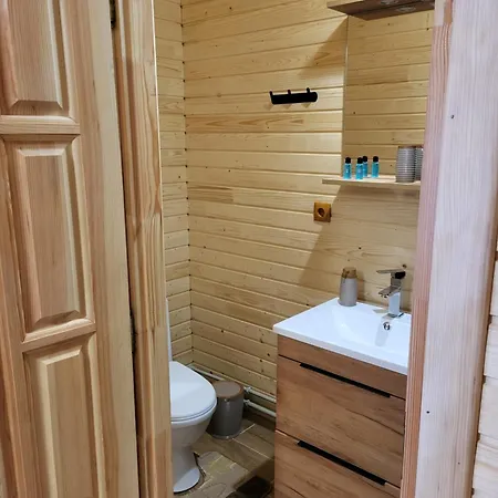 бокораш біля тереблі *